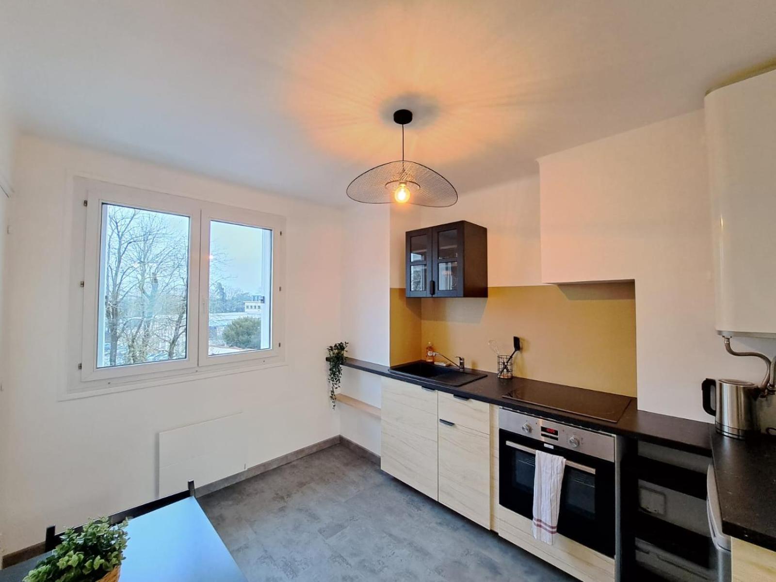 Appartement Cosy Au Coeur De Reims Exterior foto