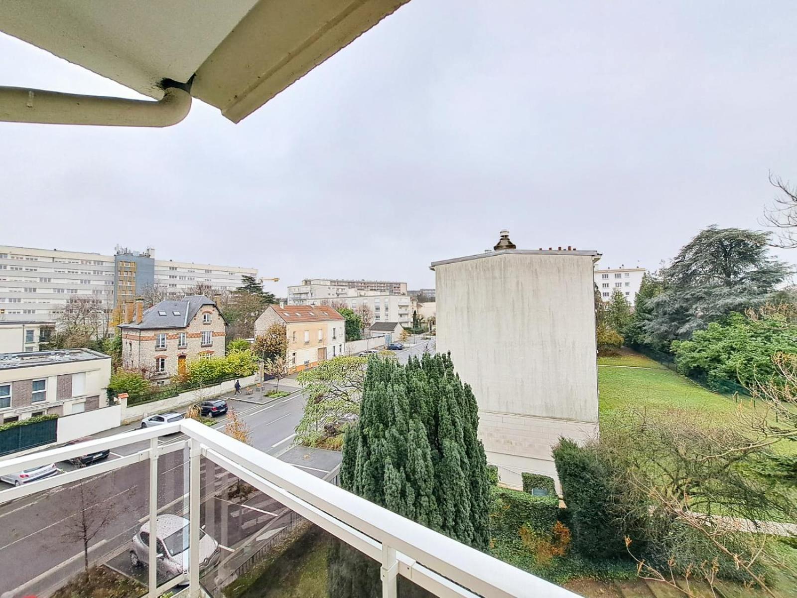 Appartement Cosy Au Coeur De Reims Exterior foto